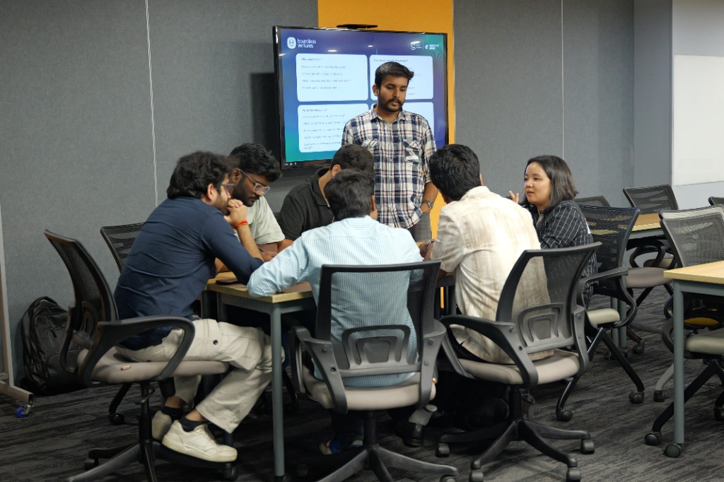AI Salon: Working Theories gallery photo 5